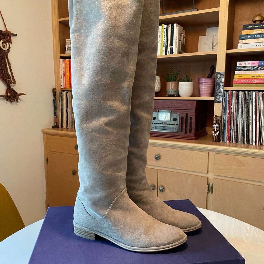 Stuart Weitzman Rockerchic Over the Knee Flat Boots in Fossil Suede, sz 8